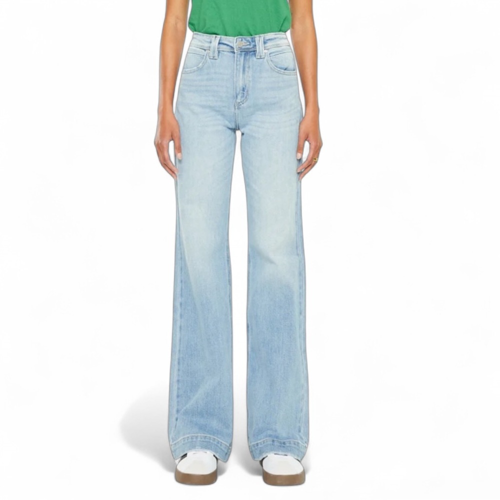 Kancan High Rise Flare Hem Light Washed Jeans Women’s Multi Sizes NWT - Picture 6 of 16